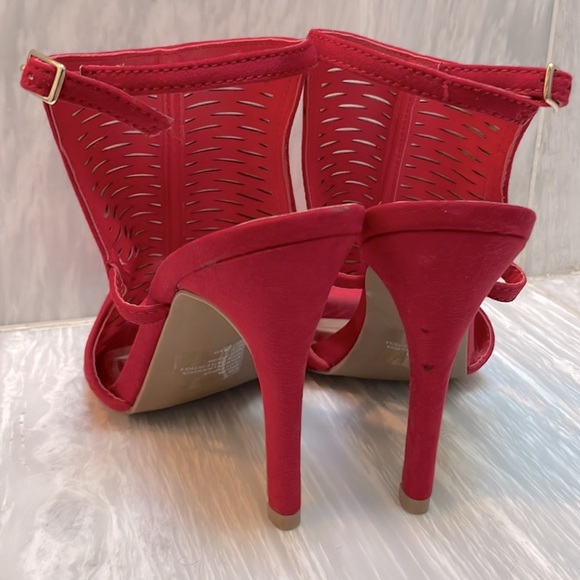 Material Girl Red Lattice Heels in size 6.5 womens. - Picture 4 of 4